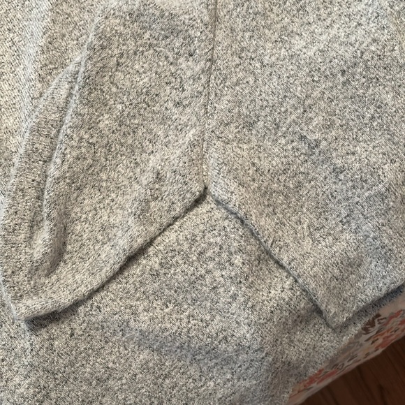 SIMPLY VERA-VERA WANG ASYMMETRICAL SWEATER in Gray Size XL - Picture 7 of 7